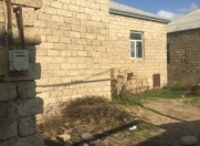 Satılır 3 otaqlı 90 m2 həyət evi Binə