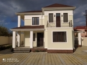 Satılır 6 otaqlı 240 m2 həyət evi Bilgəh