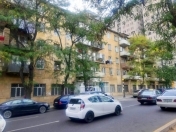 Satılır 3 otaqlı 75 m2 köhnə tikili Nizami m.