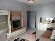 İcarəyə verilir 2 otaqlı 50 m2 köhnə tikili Elmlər Akademiyası m.