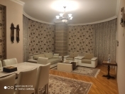 Satılır 3 otaqlı 110 m2 yeni tikili 28 May m.