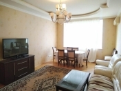 İcarəyə verilir 3 otaqlı 100 m2 yeni tikili 28 May m.