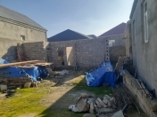 Satılır 3 otaqlı 350 m2 həyət evi Binə