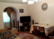 Satılır 4 otaqlı 100 m2 köhnə tikili Buzovna