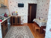 Satılır 3 otaqlı 75 m2 köhnə tikili 8 km