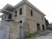 Satılır 7 otaqlı 6000 m2 həyət evi Badamdar