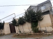 Satılır 5 otaqlı 220 m2 həyət evi Binə
