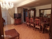 Satılır 5 otaqlı 120 m2 köhnə tikili 8 mkr