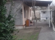 İcarəyə verilir 3 otaqlı 300 m2 həyət evi Ağdaş