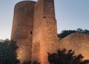 İcarəyə verilir 1 otaqlı 31 m2 ofis İçəri Şəhər