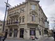 Satılır 4 otaqlı 120 m2 köhnə tikili Beşmərtəbə