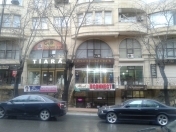 Satılır 1 otaqlı 60 m2 obyekt Nizami m.