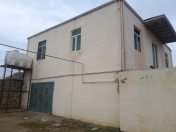 Satılır 4 otaqlı 110 m2 həyət evi Albalı