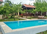 İcarəyə verilir 6 otaqlı 280 m2 bağ evi Qəbələ