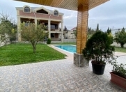 Satılır 9 otaqlı 350 m2 bağ evi Novxanı