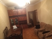 İcarəyə verilir 2 otaqlı 52 m2 köhnə tikili Y.Günəşli