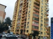 Satılır 3 otaqlı 135 m2 yeni tikili 5 mkr