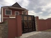 Satılır 6 otaqlı 240 m2 həyət evi Binə