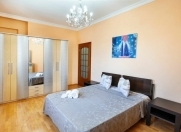 Satılır 4 otaqlı 160 m2 yeni tikili Sahil m.