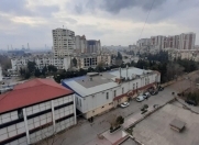 Satılır 3 otaqlı 55 m2 köhnə tikili Qara Qarayev m.