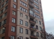 Satılır 4 otaqlı 170 m2 yeni tikili Elmlər Akademiyası m.