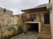 Satılır 4 otaqlı 210 m2 həyət evi Badamdar
