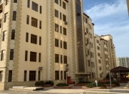 Satılır 4 otaqlı 179 m2 yeni tikili Həzi Aslanov m.