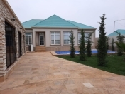 Satılır 5 otaqlı 215 m2 bağ evi Şüvəlan Park ticarət mərkəzi