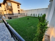 Satılır 5 otaqlı 200 m2 bağ evi Şüvəlan Park ticarət mərkəzi