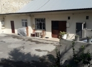 Satılır 5 otaqlı 600 m2 həyət evi Gənclik m.