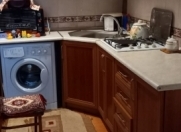 İcarəyə verilir 3 otaqlı 70 m2 köhnə tikili Sahil m.