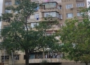 Satılır 2 otaqlı 50 m2 köhnə tikili 8 km