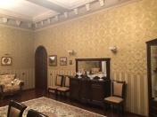 Satılır 3 otaqlı 140 m2 yeni tikili Nizami m.