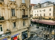 Satılır 4 otaqlı 130 m2 köhnə tikili Sahil m.