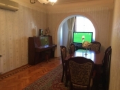 Satılır 4 otaqlı 80 m2 köhnə tikili Yeni Yasamal