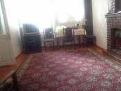 Satılır 3 otaqlı 120 m2 köhnə tikili Sahil m.