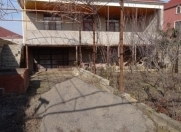 Satılır 4 otaqlı 160 m2 həyət evi Saray