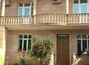 Satılır 4 otaqlı 260 m2 həyət evi Bakıxanov