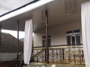 İcarəyə verilir 3 otaqlı 100 m2 həyət evi Şəki