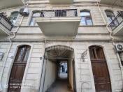 Satılır 3 otaqlı 72 m2 köhnə tikili 28 Mall