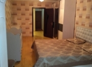 Satılır 4 otaqlı 97 m2 köhnə tikili İnşaatçılar m.