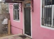 Satılır 3 otaqlı 90 m2 həyət evi Şüvəlan Park ticarət mərkəzi