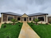 Satılır 4 otaqlı 200 m2 bağ evi Şüvəlan Park ticarət mərkəzi