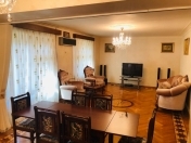 İcarəyə verilir 2 otaqlı 110 m2 köhnə tikili 4 mkr