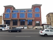 Satılır 4 otaqlı 738 m2 obyekt Həzi Aslanov