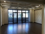 Satılır 3 otaqlı 140 m2 yeni tikili Gənclik m.