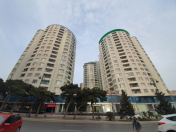 İcarəyə verilir 3 otaqlı 170 m2 yeni tikili 28 May m.