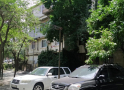 Satılır 3 otaqlı 70 m2 köhnə tikili Yasamal parkı