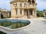 Satılır 7 otaqlı 750 m2 bağ evi Novxanı