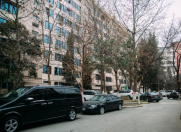 Satılır 2 otaqlı 60 m2 köhnə tikili 8 mkr